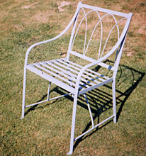 Bell-Back Seat