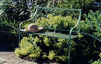 Bell-Back Bench